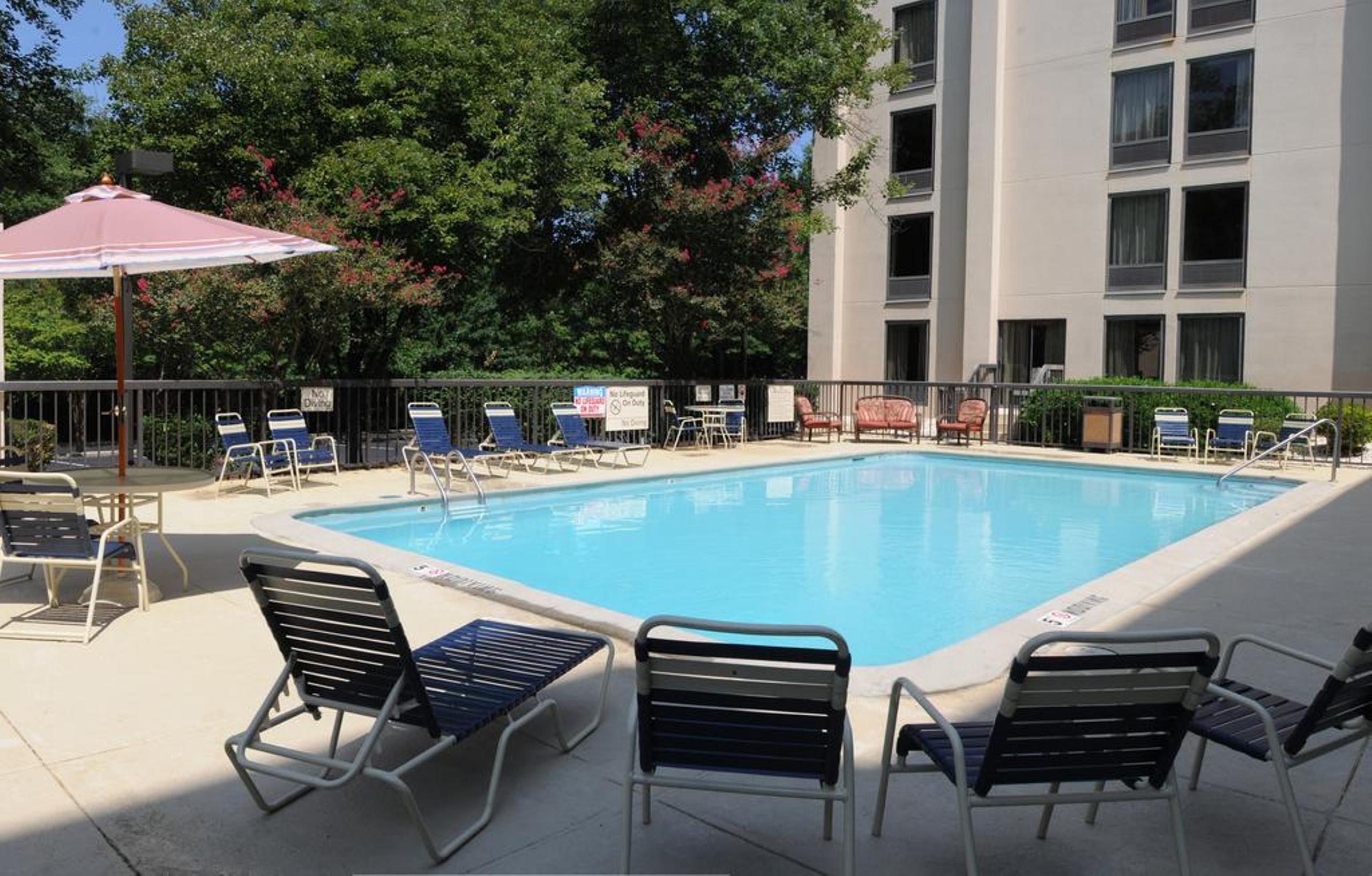 Comfort Inn Raleigh Midtown Екстер'єр фото