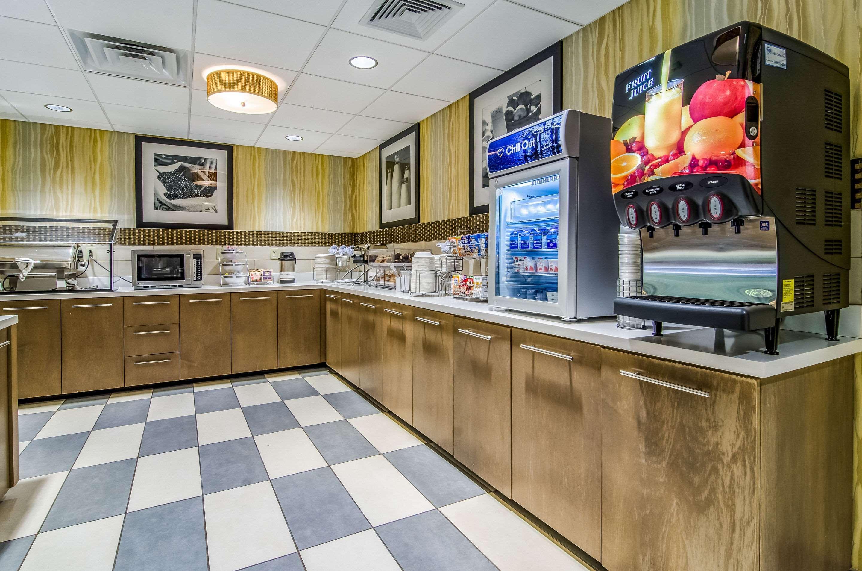 Comfort Inn Raleigh Midtown Екстер'єр фото