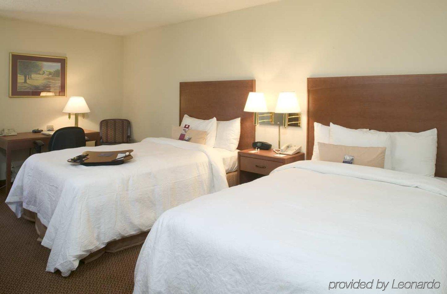 Comfort Inn Raleigh Midtown Номер фото
