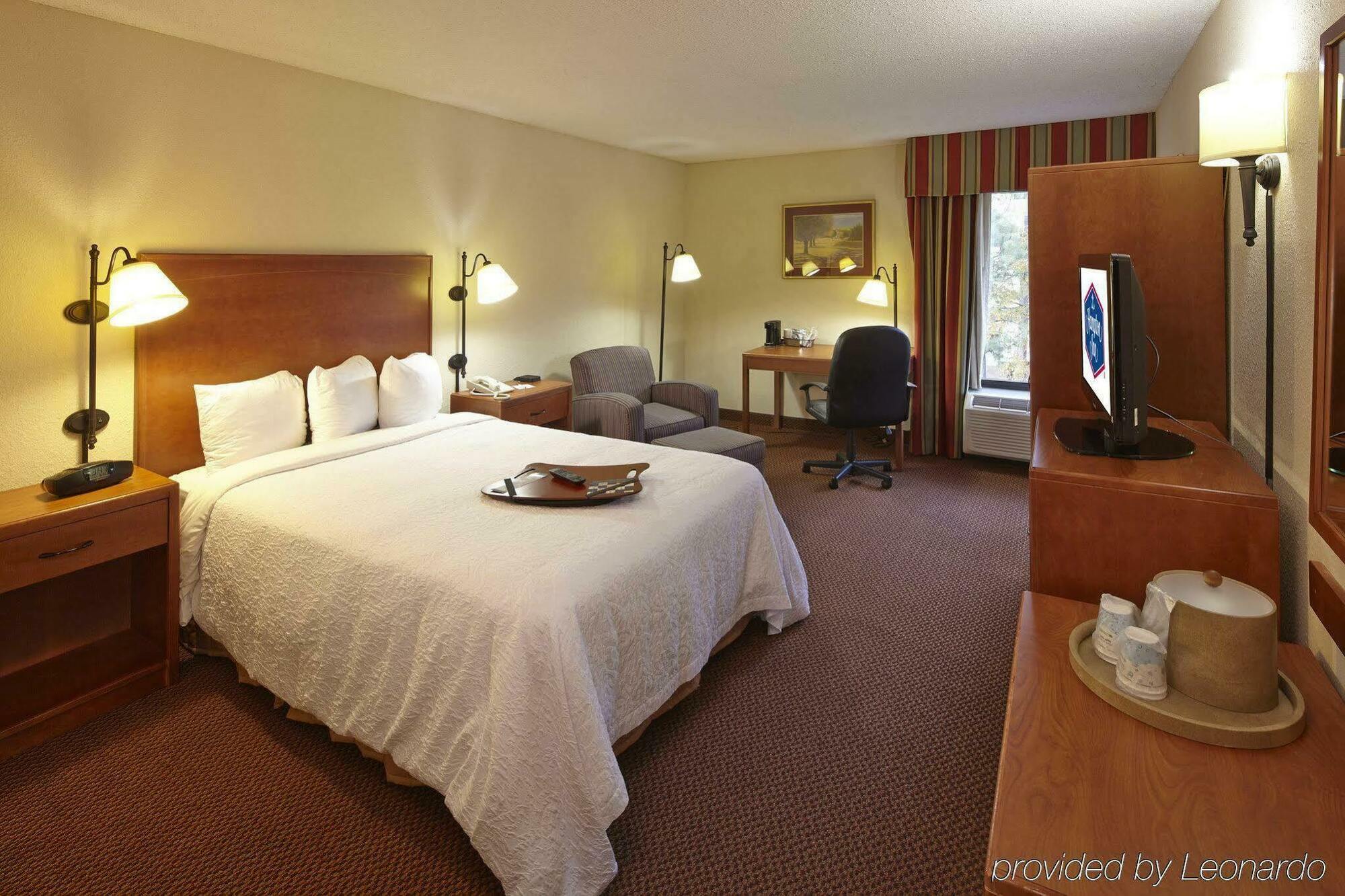 Comfort Inn Raleigh Midtown Екстер'єр фото